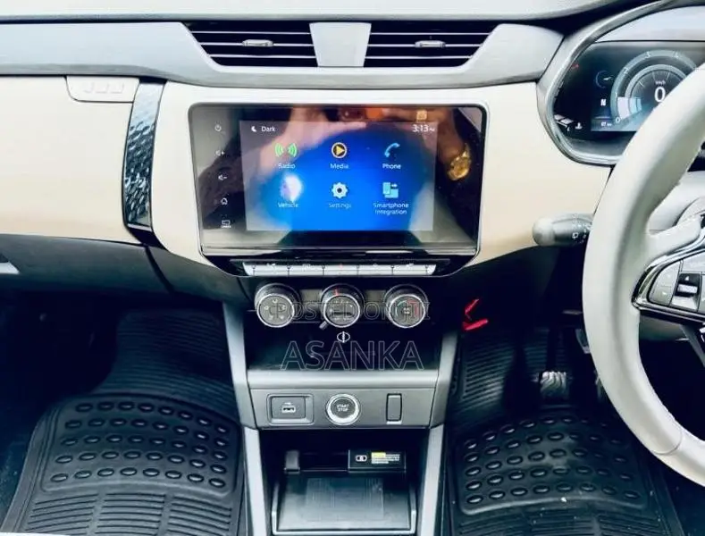 Nissan Gravite Tekna Ez- Shift 2026 SUV Brand New