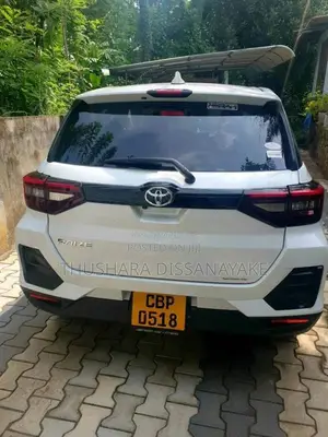 Toyota Raize 2024 SUV (Used)
