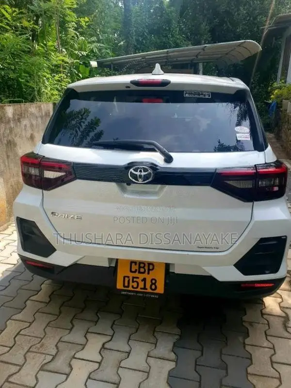 Toyota Raize 2024 SUV (Used)