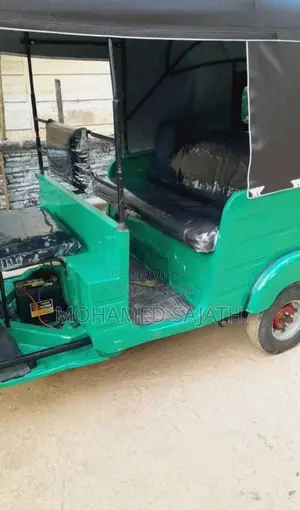 Bajaj RE 2 Stroke 2002 Three Wheel (Used)