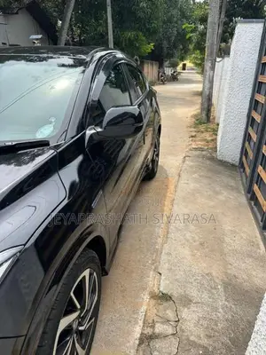 Honda Vezel 2018 SUV (Used)