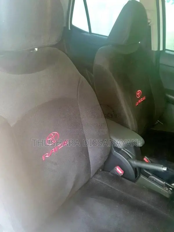 Toyota Raize 2024 SUV (Used)