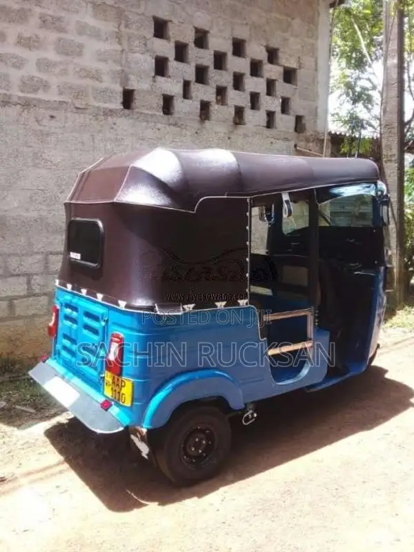 Bajaj 4 Stroke 2014 Three Wheel (Used)