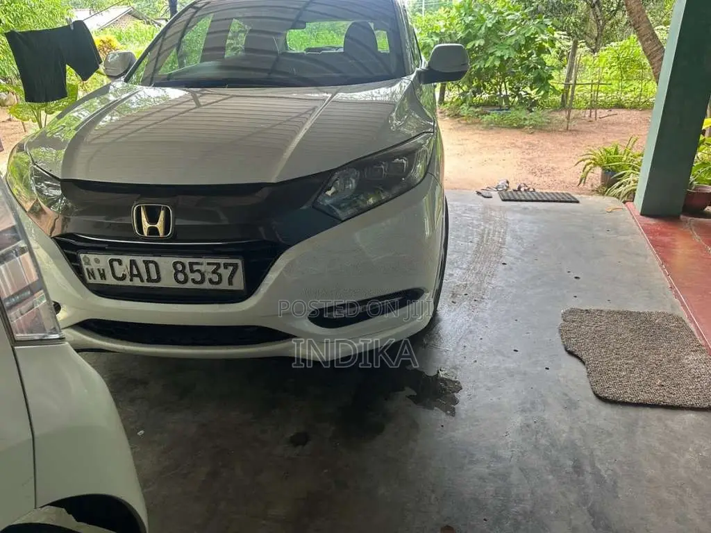 Honda Vezel 2014 SUV (Used)