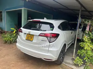Honda Vezel 2014 SUV (Used)