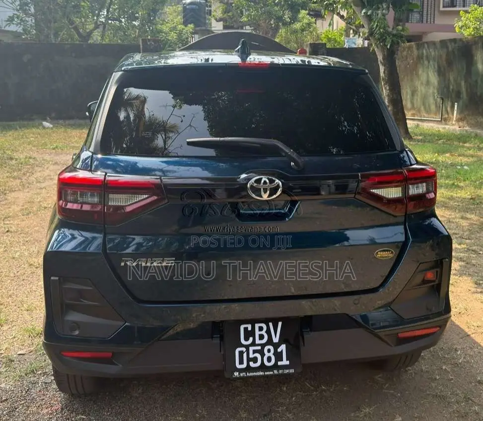 Toyota Raize 2025 SUV (Used)