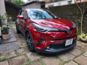 Toyota CHR 2017 SUV (Used)