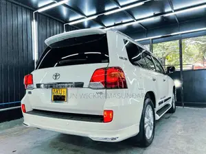 Toyota Land Cruiser V8 ZX 60th Anniversary 2011 SUV (Used)