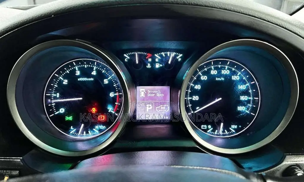 Toyota Land Cruiser V8 ZX 60th Anniversary 2011 SUV (Used)