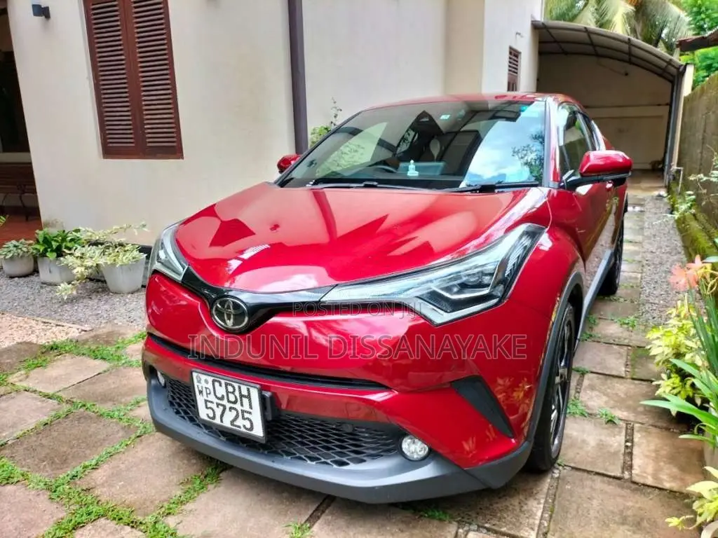 Toyota CHR 2017 SUV (Used)