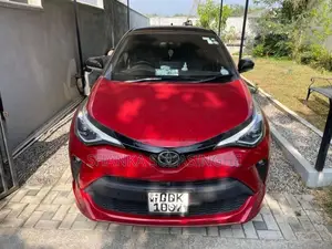 Toyota CHR 2020 SUV (Used)