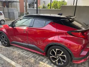 Toyota CHR 2020 SUV (Used)