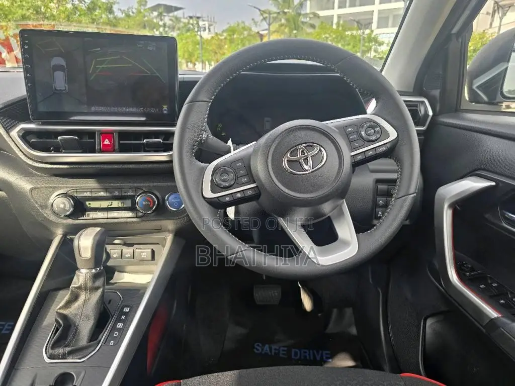 Toyota RAIZE Z Hybrid 2026 SUV Unregistered (Recondition)
