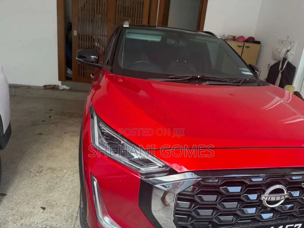 Nissan Magnite 2025 SUV (Used)