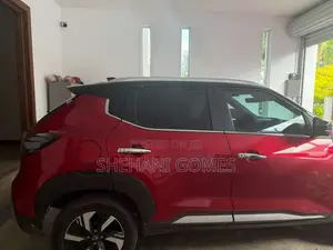 Nissan Magnite 2025 SUV (Used)