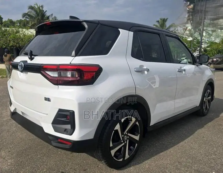 Toyota RAIZE Z Hybrid 2026 SUV Unregistered (Recondition)