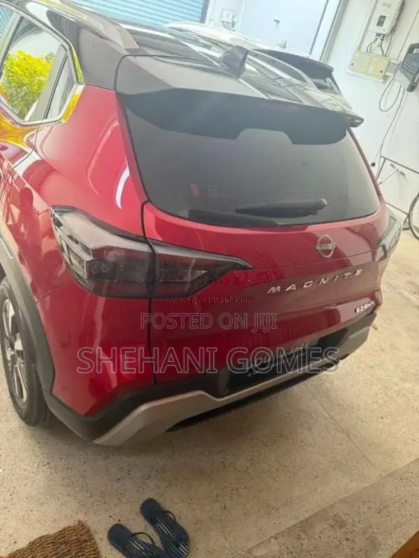 Nissan Magnite 2025 SUV (Used)
