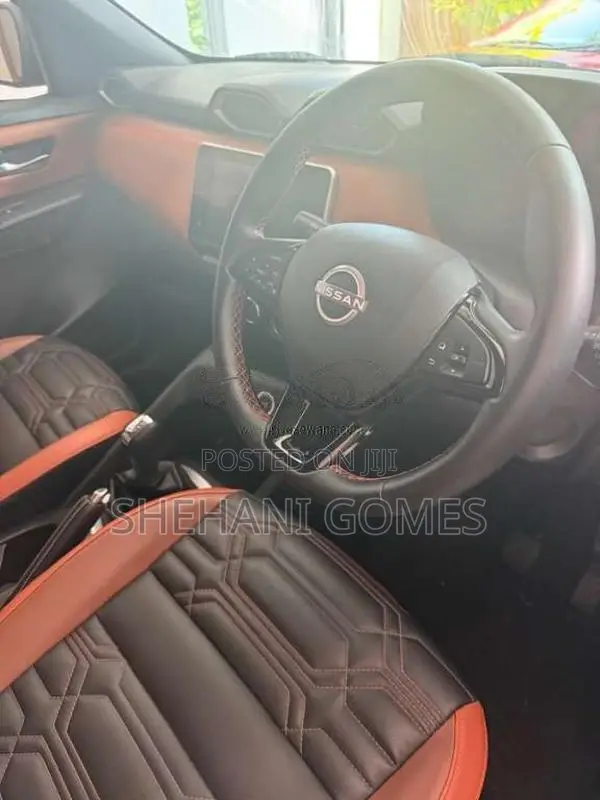 Nissan Magnite 2025 SUV (Used)