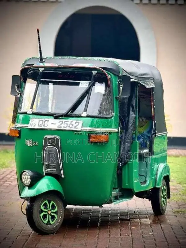 Bajaj 2 Stroke 2005 Three Wheel (Used)