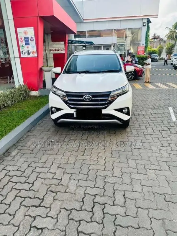 Toyota Rush 2025 SUV (Used)