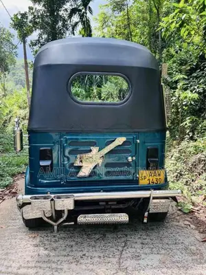 Bajaj Re 0 Three Wheel (Used)