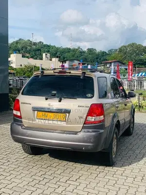 Kia Sorento 2004 SUV (Used)