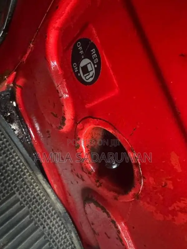 Bajaj Re 2000 Three Wheel (Used)