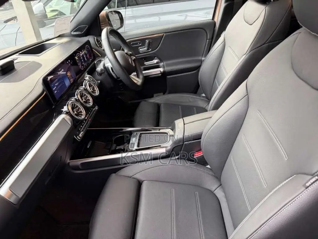 Mercedes-Benz GLA180 2024 SUV Brand New