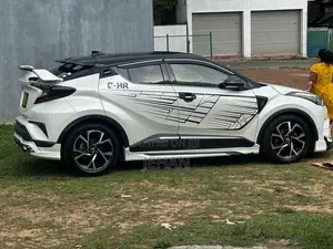 Toyota CHR 2018 SUV (Used)
