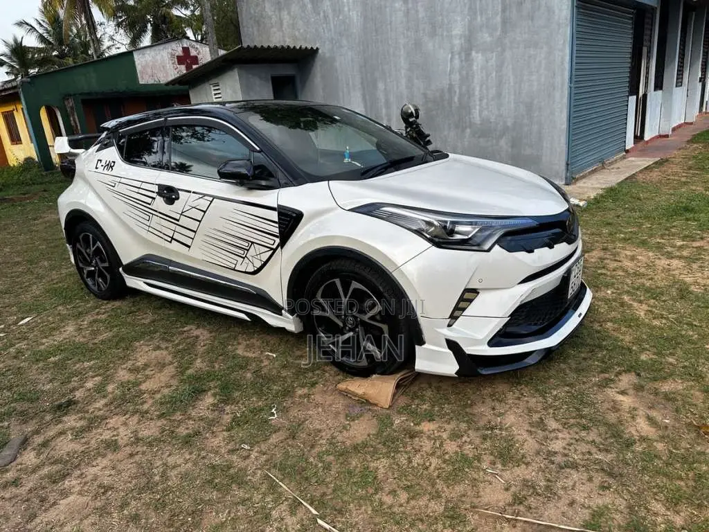 Toyota CHR 2018 SUV (Used)