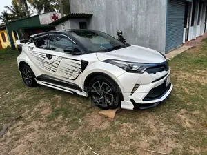 Toyota CHR 2018 SUV (Used)