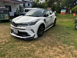Toyota CHR 2018 SUV (Used)