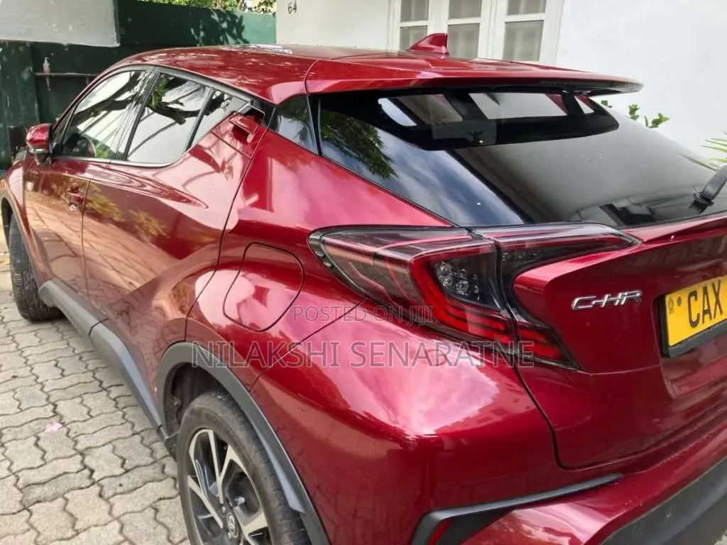 Toyota CHR 2017 SUV (Used)
