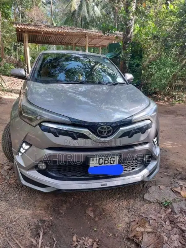 Toyota CHR 2017 SUV (Used)