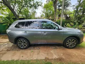 Mitsubishi Outlander 2014 SUV (Used)