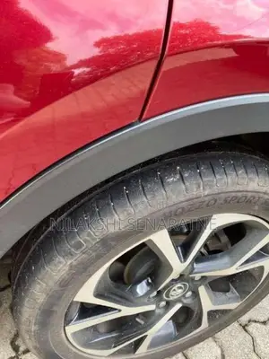 Toyota CHR 2017 SUV (Used)