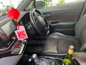 Toyota CHR 2017 SUV (Used)