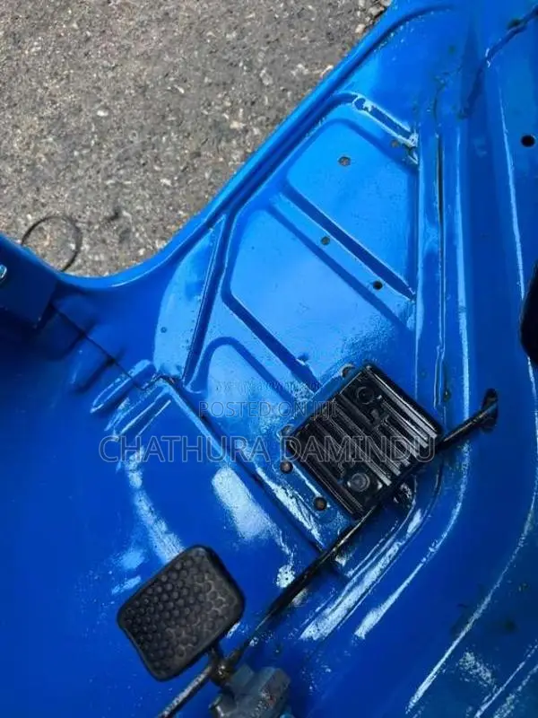 Bajaj 2 Stroke 2005 Three Wheel (Used)