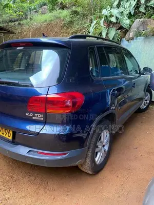 Volkswagen Tiguan 2012 SUV (Used)