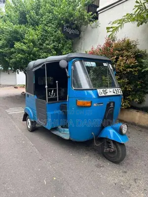 Bajaj 2 Stroke 2005 Three Wheel (Used)