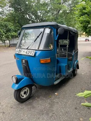 Bajaj 2 Stroke 2005 Three Wheel (Used)