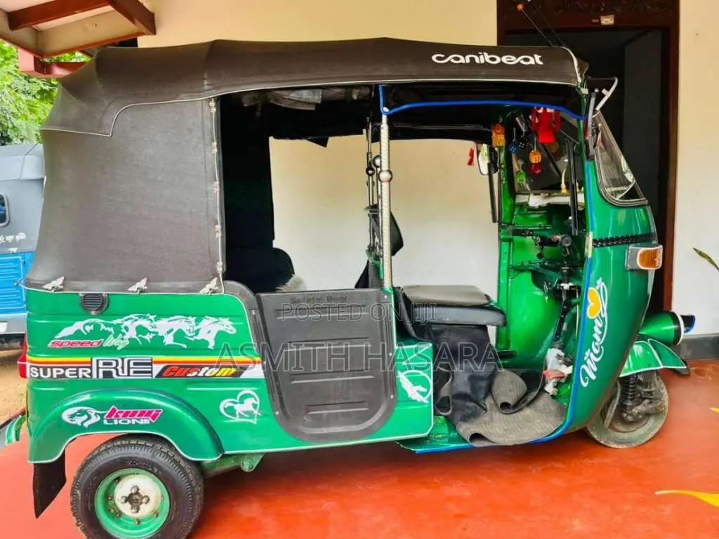 Bajaj RE 2 Stroke 2005 Three Wheel (Used)