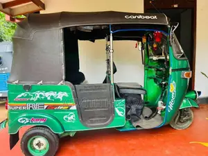 Bajaj RE 2 Stroke 2005 Three Wheel (Used)