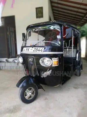 Bajaj 4 stroke 2011 Three Wheel (Used)