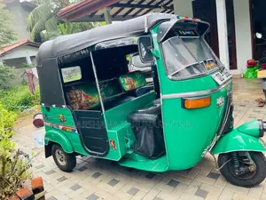 Bajaj 2 Stroke 2005 Three Wheel (Used)