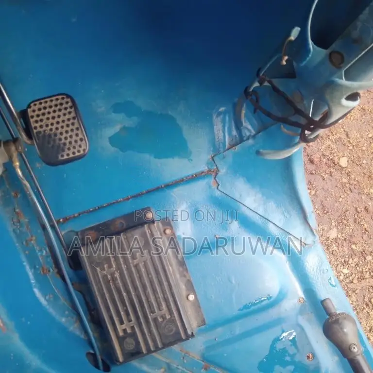 Bajaj Re 2013 Three Wheel (Used)