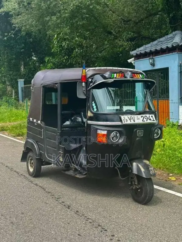 Bajaj RE 205 2012 Three Wheel (Used)