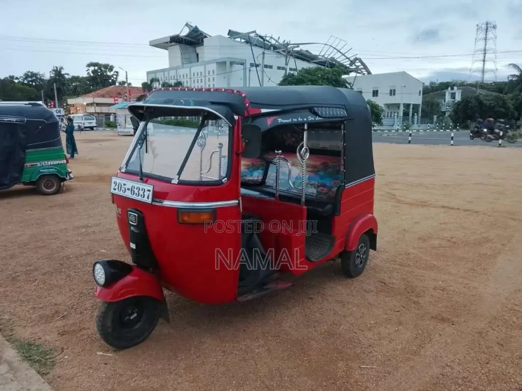 Bajaj 2 Stroke 1998 Three Wheel (Used)