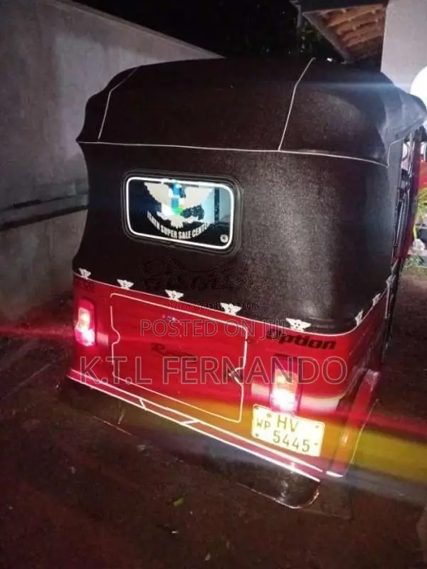 Bajaj 2 Stroke 2004 Three Wheel (Used)