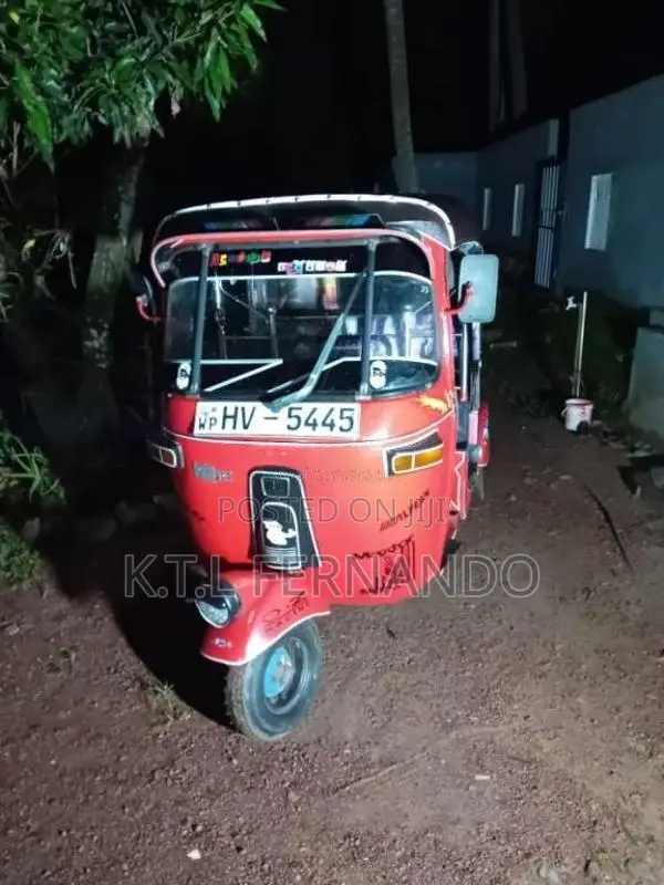 Bajaj 2 Stroke 2004 Three Wheel (Used)